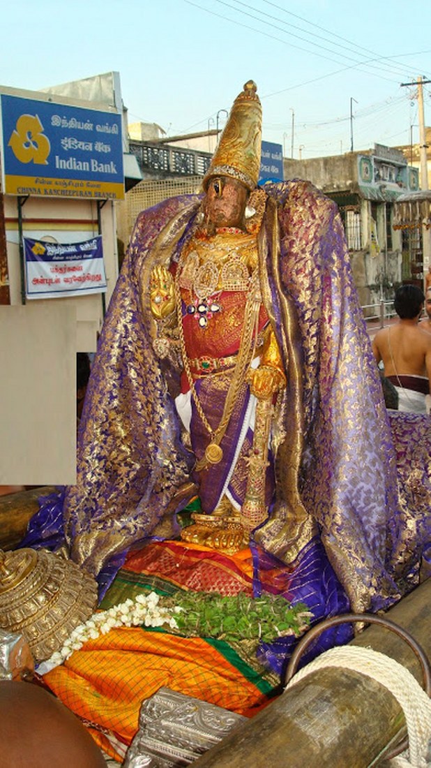 Kanchi Varadaraja Perumal Temple Kodai Utsavam day 2 2014 04