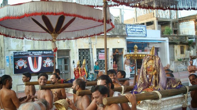 Kanchi Varadaraja Perumal Temple Kodai Utsavam day 2 2014 06