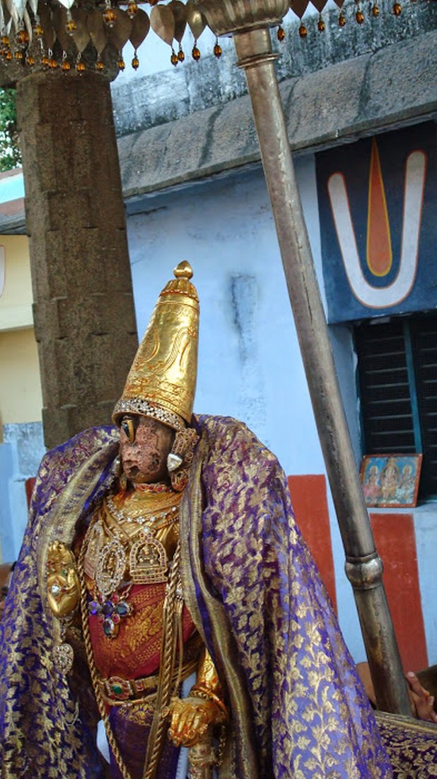 Kanchi Varadaraja Perumal Temple Kodai Utsavam day 2 2014 12