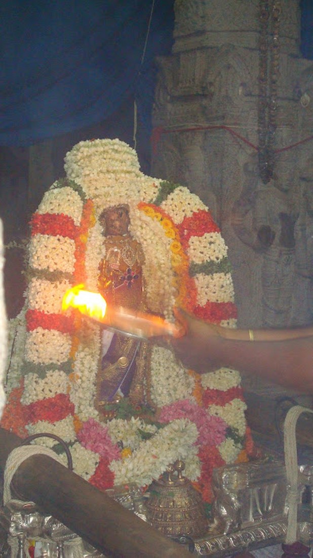 Kanchi Varadaraja Perumal Temple Kodai Utsavam day 2 2014 30