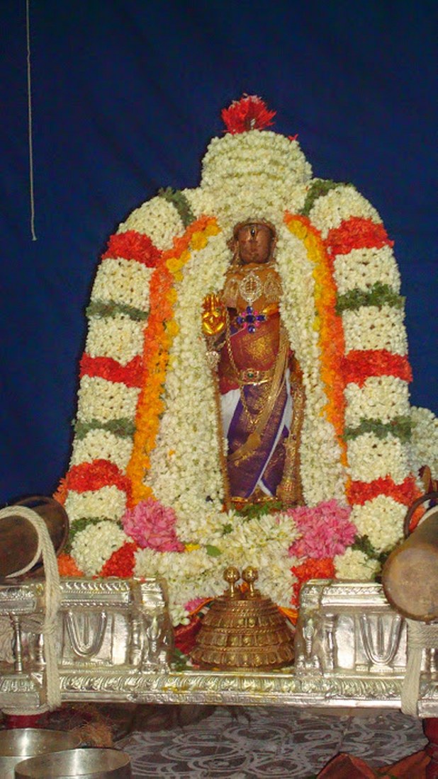 Kanchi Varadaraja Perumal Temple Kodai Utsavam day 2 2014 33