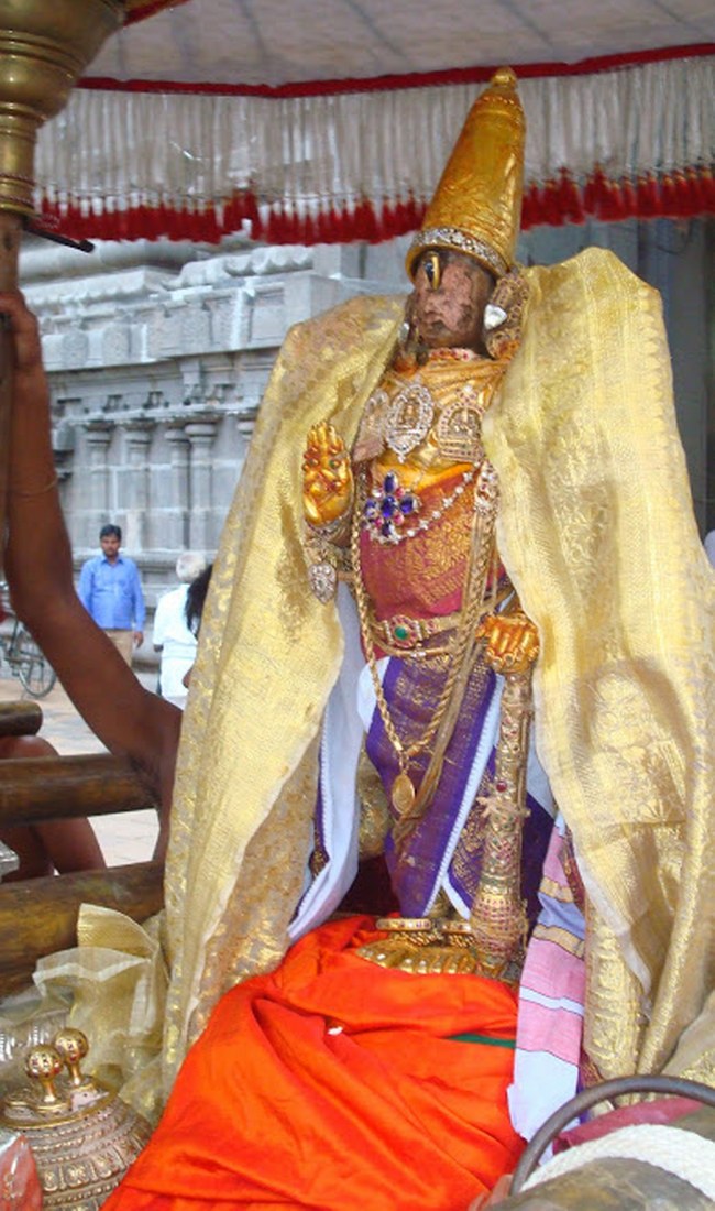 Kanchi Varadaraja Perumal Temple Kodai Utsavam day 3 2014 09