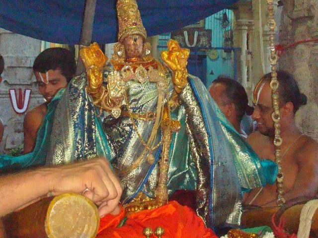 Kanchi Varadaraja Perumal Temple Kodai Utsavam day 6 2014 16