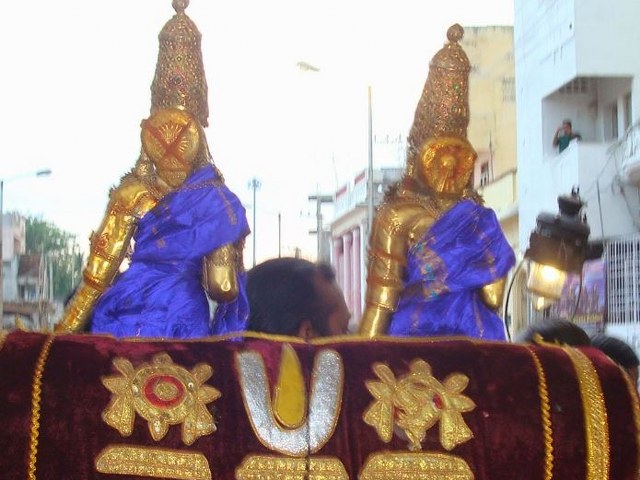 Kanchi Varadaraja Perumal Temple Kodai Utsavam day 6 2014 22
