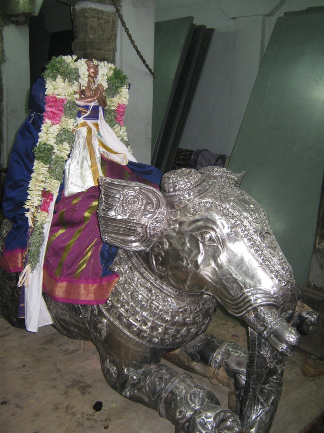 Thirukudanthai Aravamudhan Sannadhi Periyazhwar Parathathva nirnayam 2014 03