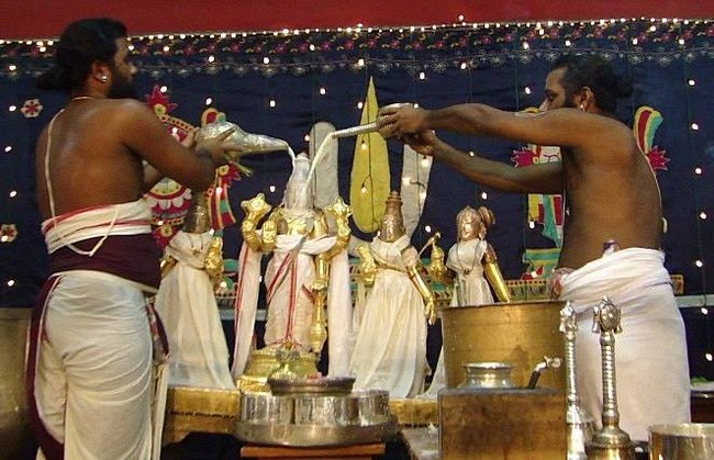 Thiruvaadipooram At Chembur Sri Prahaladavaradhan Sannadhi Ahobila Mutt14