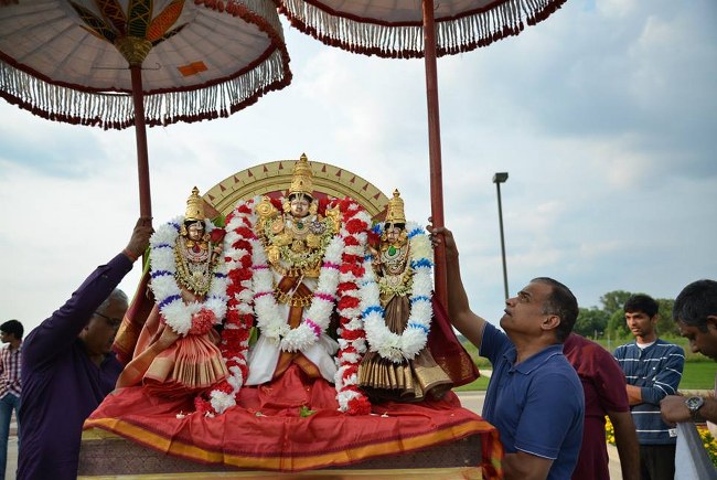 US Aurora Sri Venkateswara Temple Theppotsavam 2014 24