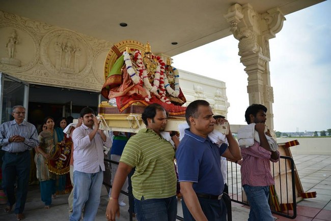 US Aurora Sri Venkateswara Temple Theppotsavam 2014 28