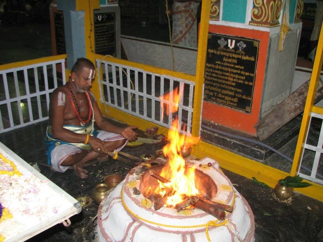 Arumbakkam Sri Satya vardaraja Perumal Temple pavithrotsavam day 1 EVE 2014 04