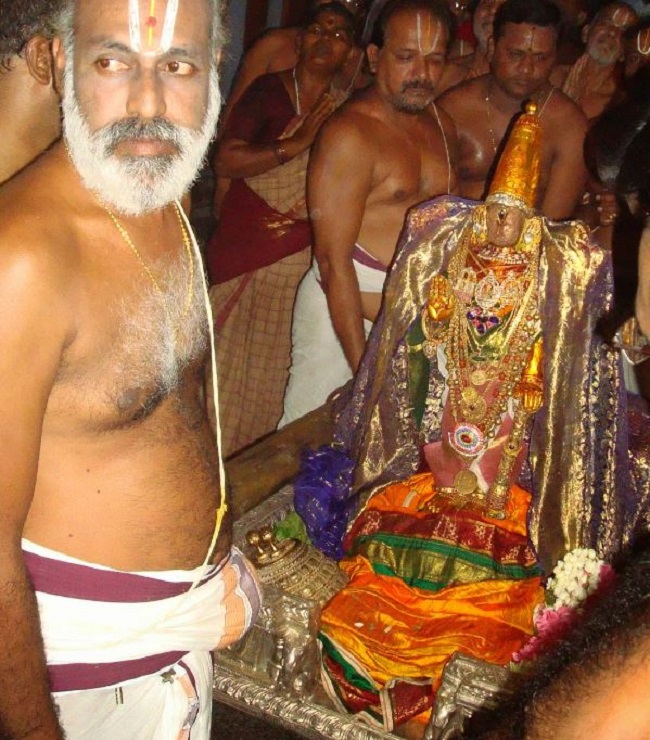 Kanchi Sri Perarulalan Jaya Avani ammavasai purappadu 2014 28