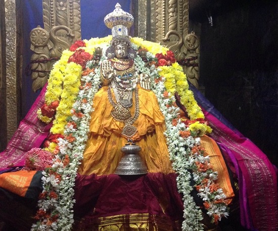 Nanganallur Sri Lakshmi Hayavadhana Perumal Sri Vidhya Lakshmi Thayar Lakshaacharanai Mahothsavam1