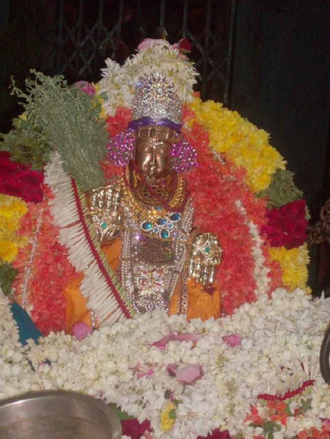 Nanganallur Sri Lakshmi Hayavadhana Perumal Temple Aadi Velli Oonjal Sevai1