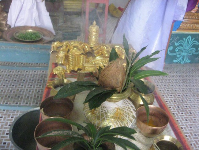 Putlur Sri Srinivasa Perumal Temple Swarna Kavacha Samarpanai Utsavam7
