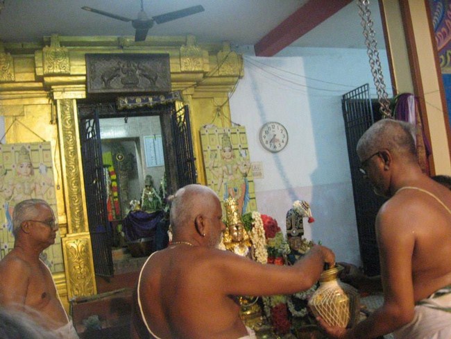 Putlur Sri Srinivasa Perumal Temple Swarna Kavacha Samarpanai Utsavam9