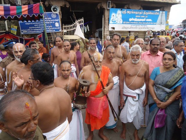 Srimushnam Andavan Mangalasasanam at Srirangam 2014 08