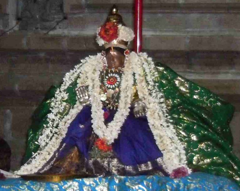 THirukannamangai Thayar Adi Velli Purappadu