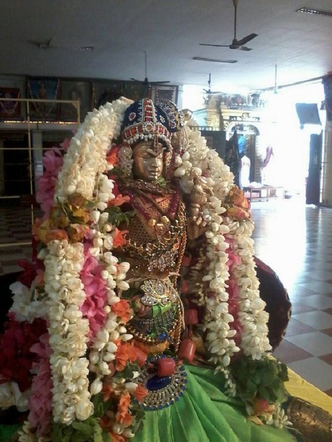 Thiruvaadipooram At Alwarpet Srirangam Srimath Andavan Ashramam Sri Srinivasa Perumal Sannidhi6