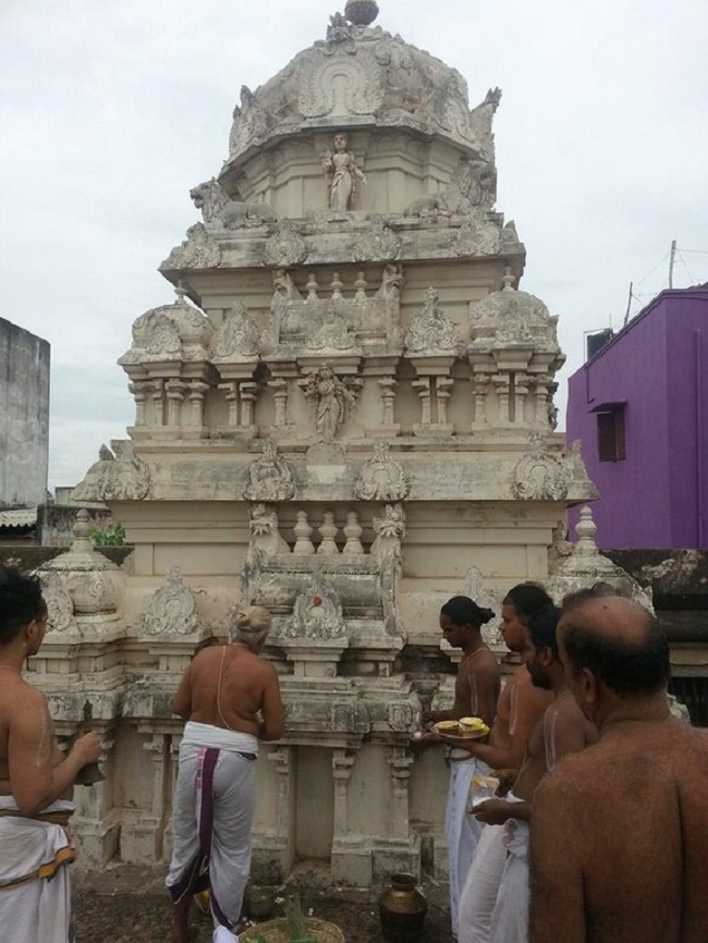 Thiruvallur Sri Veeraraghava Perumal Temple Balalayam4