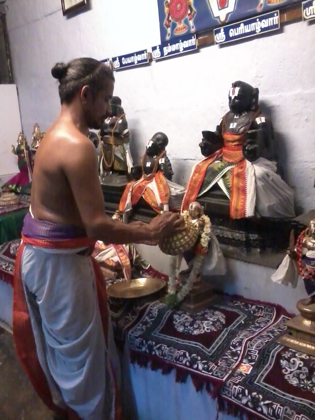 Thiruvelukkai Adi Swathi THirumanjanam 2014 09