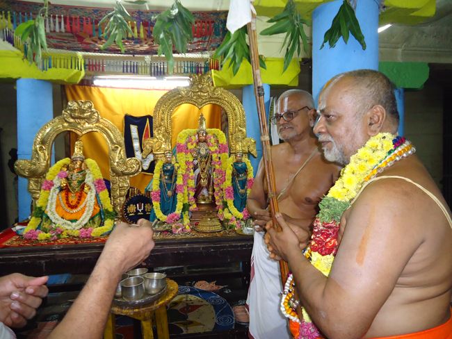 Azhwar THirunagari Jeeyar Mangalasasanam At Thiruvekka Yathokthakari Temple2014 03