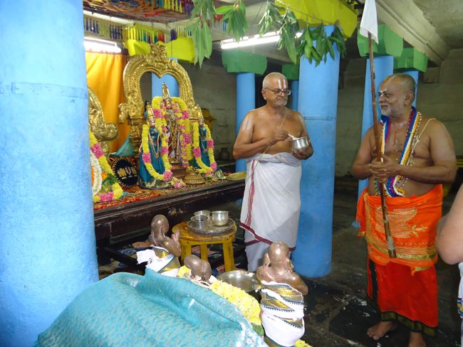 Azhwar THirunagari Jeeyar Mangalasasanam At Thiruvekka Yathokthakari Temple2014 23