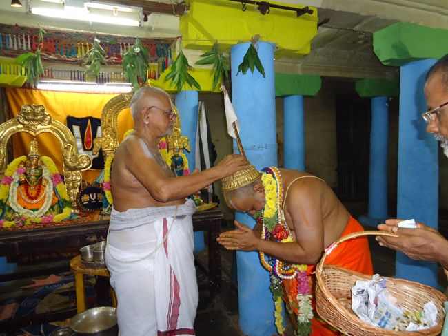 Azhwar THirunagari Jeeyar Mangalasasanam At Thiruvekka Yathokthakari Temple2014 27