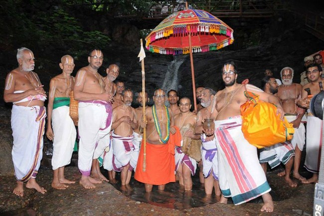 HH 46th Srimath Azhagiyasingar Mangalasasanam And Sri Malolan Serthi Utsavam At Upper Ahobilam17