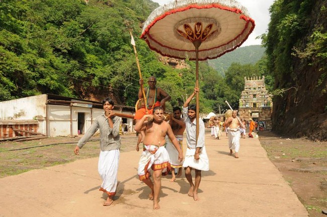 HH 46th Srimath Azhagiyasingar Mangalasasanam And Sri Malolan Serthi Utsavam At Upper Ahobilam29