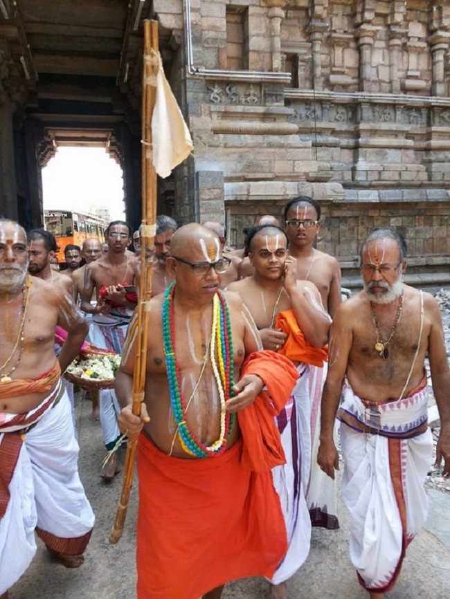 HH 46th Srimath Azhagiyasingar Mangalasasanam At Thirukkudanthai Sri Aravamudhan Sannidhi3