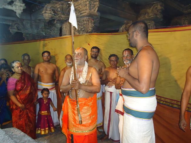 HH Azwhar Thirunagari Jeeyar Mangalasasanam At Kanchi Devapperumal Sannadhi 2014 21