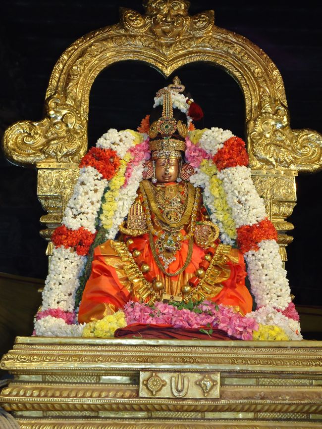 HH Azwhar Thirunagari Jeeyar Mangalasasanam At Kanchi Devapperumal Sannadhi 2014 28