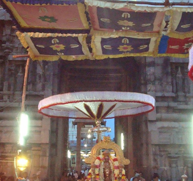 Kanchi Navarathri Utsavam day 1 2014 16