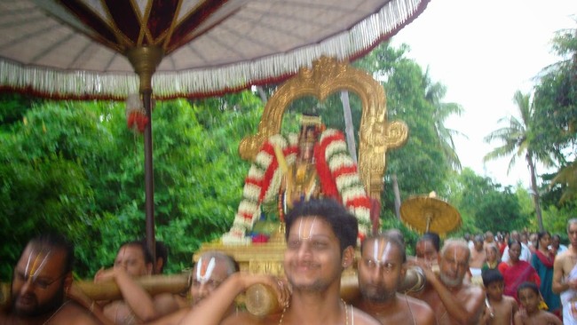 Kanchi Perundhevi Thayar Jaya PUrattasi Sukravara Purappadu  2014 06