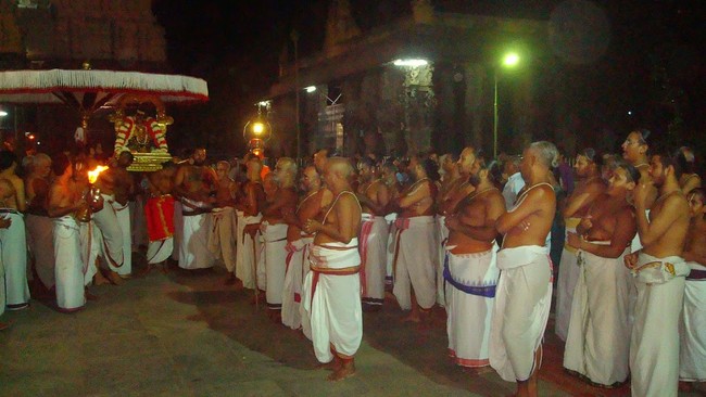 Kanchi Perundhevi Thayar Jaya PUrattasi Sukravara Purappadu  2014 16