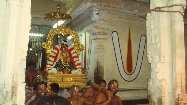 Kanchi Perundhevi Thayar Jaya PUrattasi Sukravara Purappadu  2014 21