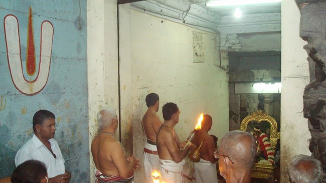 Kanchi Perundhevi Thayar Jaya PUrattasi Sukravara Purappadu  2014 23