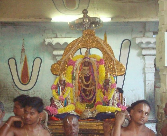 Kanchi Varadaraja Perumal Kovil Pavithrotavam day 52014 07