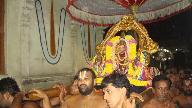 Kanchi Varadaraja Perumal Kovil Pavithrotavam day 52014 29