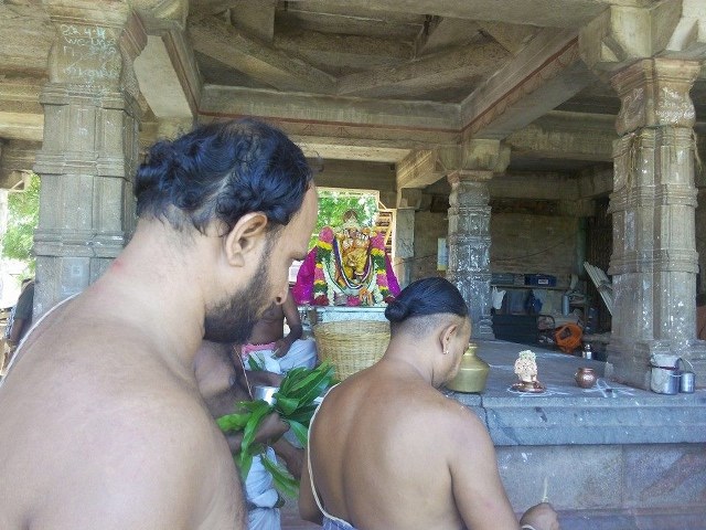 Kumbakonam Sri Adhivaraha Perumal Temple Pavithrotsava Poornahuthi and Theerthavari  2014 01