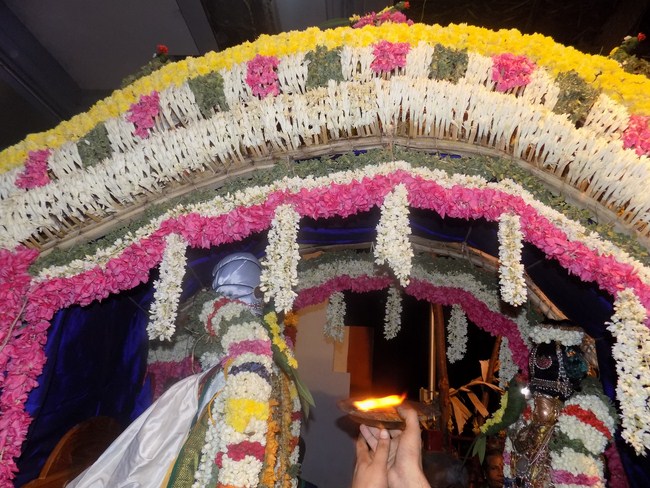 Madipakkam Sri Oppilliappan Pattabhisheka Ramar Temple Vidayatri Utsavam-Pushpa Pallaku25