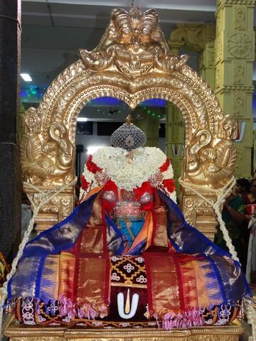 Mylapore SVDD Sri Srinivasa Perumal Temple Navarathri Uthsavam Day 2  26-09-2014  11