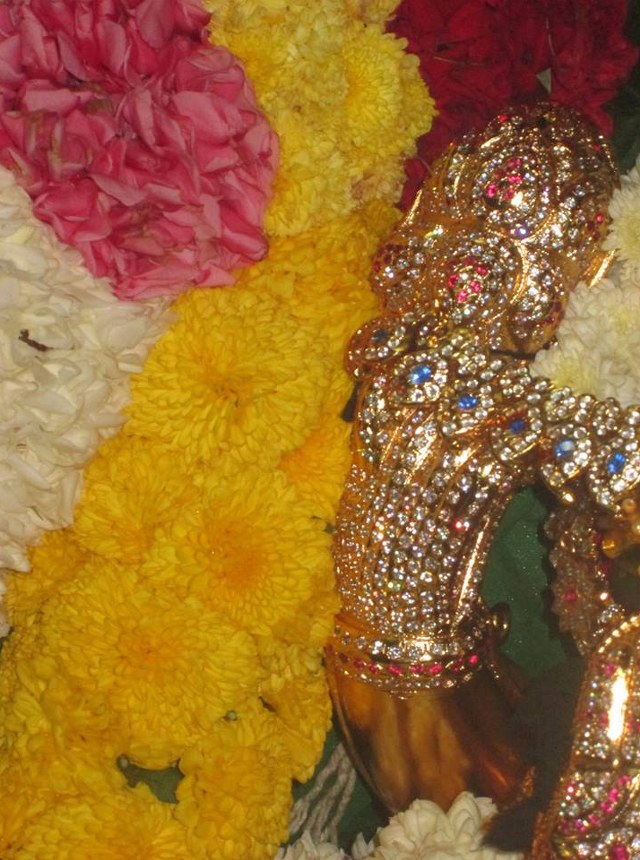 Pondy Srinivasan Sannadhi Navarathri Utsavam day 1  2014 01