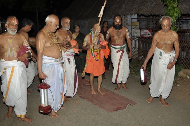 Poundarikapuram Ashramam Srimad Rayapuram Andavan Uthanam 2014 12