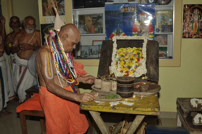 Poundarikapuram Ashramam Srimad Rayapuram Andavan Uthanam 2014 41