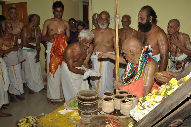 Poundarikapuram Ashramam Srimad Rayapuram Andavan Uthanam 2014 49