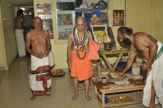Poundarikapuram Ashramam Srimad Rayapuram Andavan Uthanam 2014 54