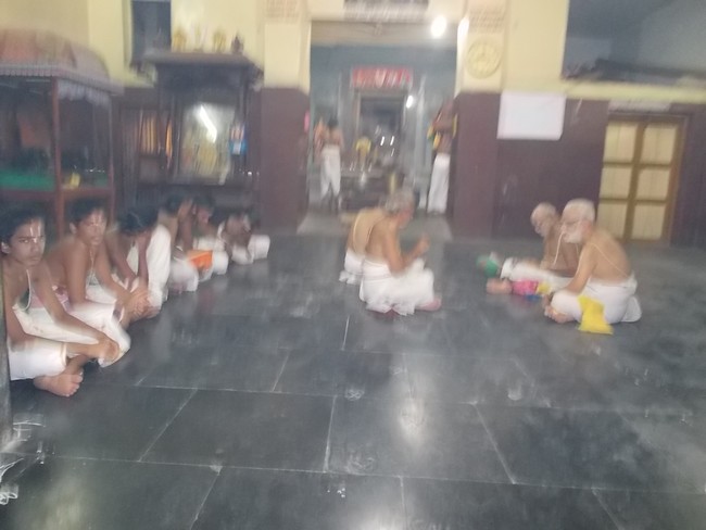 Srirangam chithira veedhi Srimad Andavan Ashramam sannadhi Swami desikan utsavam  2014 07