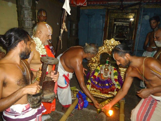 Therazhundur Sri Amaruviyappan Temple Srimushnam ANdavan Mangalasasanam 2014 06