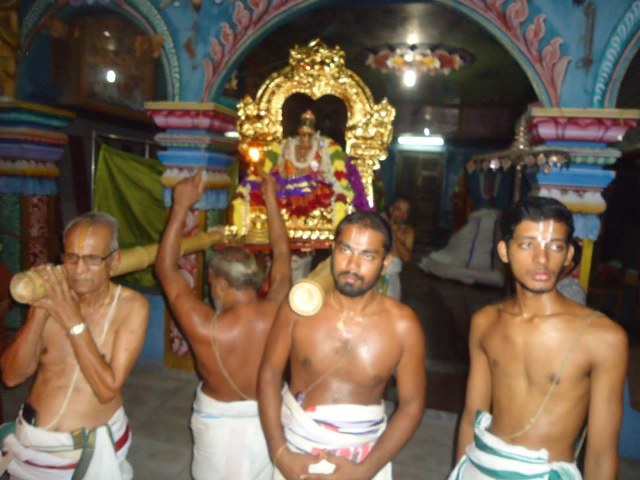 Therazhundur Sri Amaruviyappan Temple Srimushnam ANdavan Mangalasasanam 2014 21