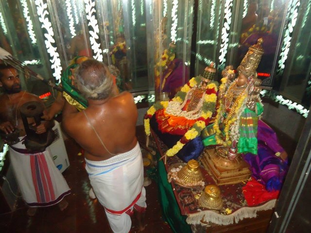 Therazhundur Sri Amaruviyappan Temple Srimushnam ANdavan Mangalasasanam 2014 29